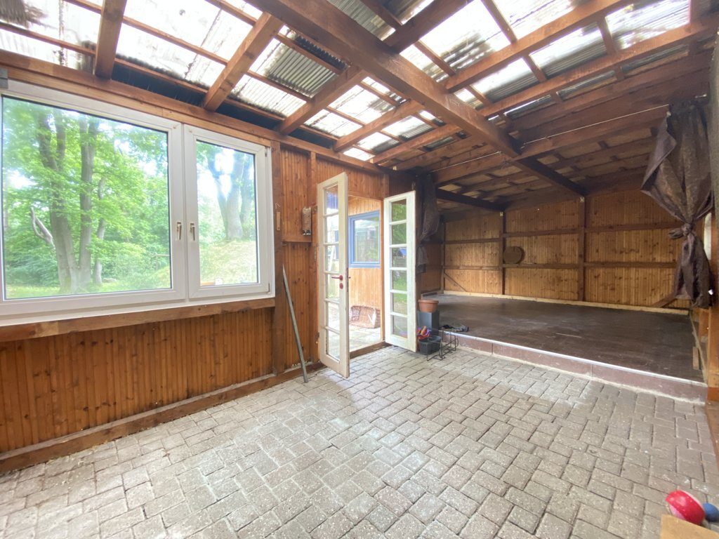 Immobilienangebot - Eschweiler - Wohnen - Freistehendes Einfamilienhaus mit schönem Grundstück in beliebter, grüner Wohngegend