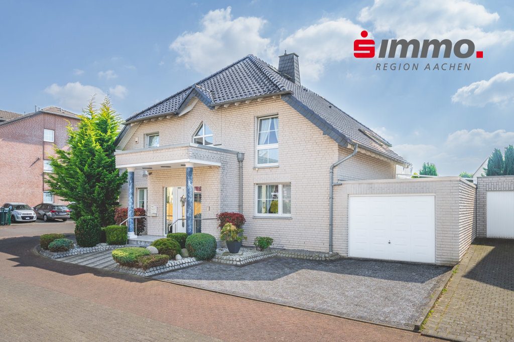 Immobilienangebot - Herzogenrath - Wohnen - Mühlenbach-Siedlung
Freistehendes 2-Familienhaus mit gehobener Ausstattung und großem Grundstück
