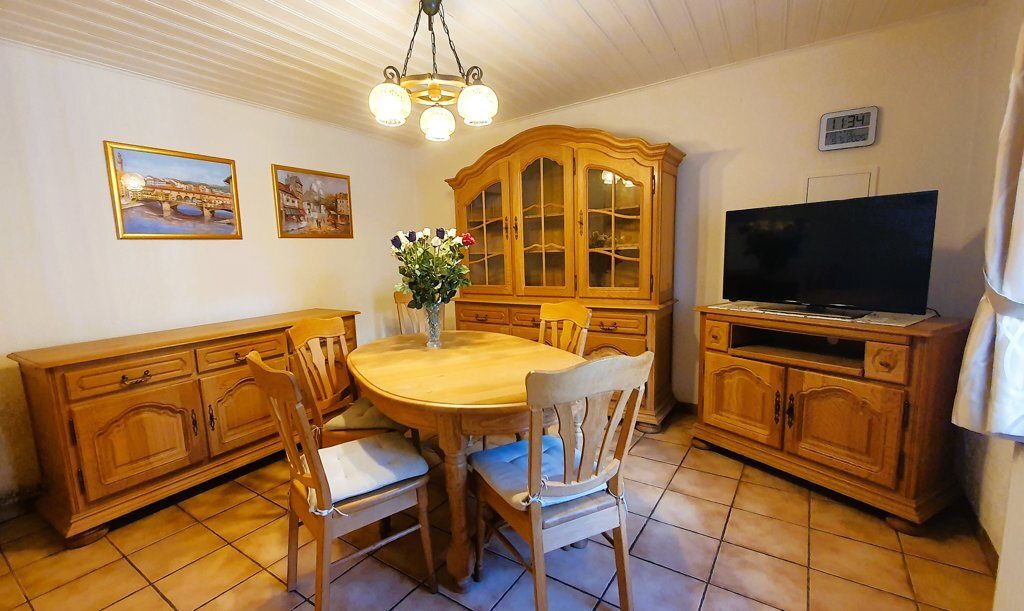Immobilienangebot - Aachen - Wohnen - Bezugsfreies Einfamilienhaus mit tollem Garten in gefragter Lage von Aachen