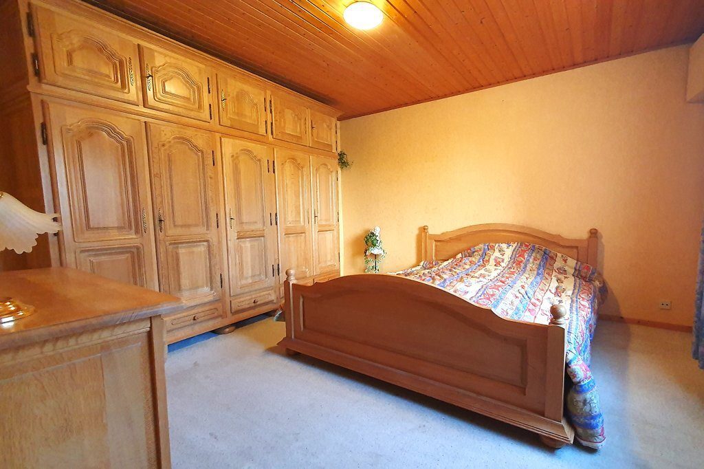 Immobilienangebot - Aachen - Wohnen - Bezugsfreies Einfamilienhaus mit tollem Garten in gefragter Lage von Aachen
