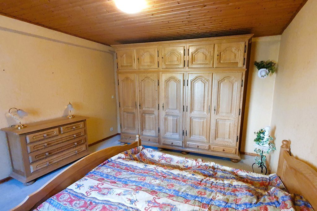 Immobilienangebot - Aachen - Wohnen - Bezugsfreies Einfamilienhaus mit tollem Garten in gefragter Lage von Aachen