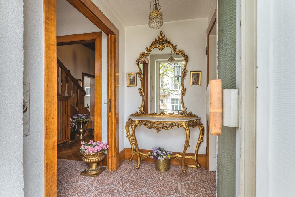 Immobilienangebot - Aachen - Wohnen - Denkmalgeschützte Villa einer ehemaligen Brauereifamilie in privilegierter Wohnlage