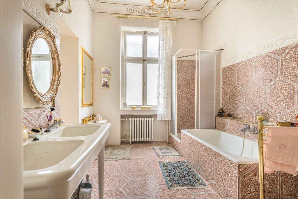 Immobilienangebot - Aachen - Wohnen - Denkmalgeschützte Villa einer ehemaligen Brauereifamilie in privilegierter Wohnlage