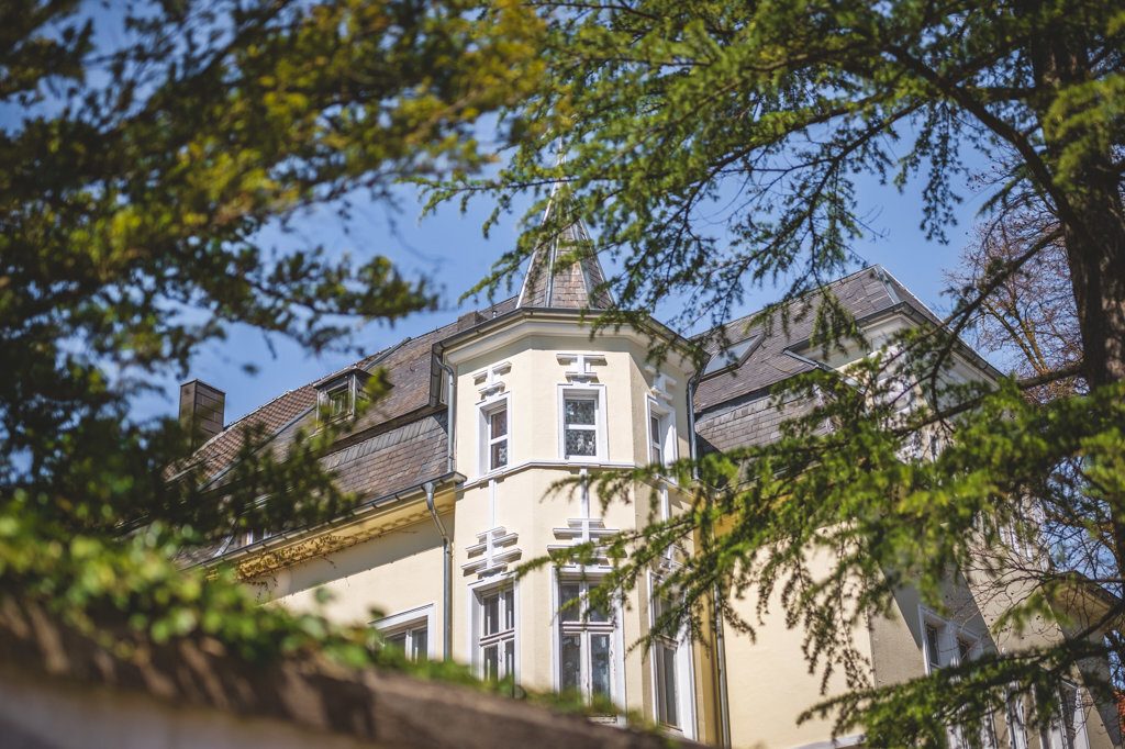 Immobilienangebot - Aachen - Wohnen - Denkmalgeschützte Villa einer ehemaligen Brauereifamilie in privilegierter Wohnlage
