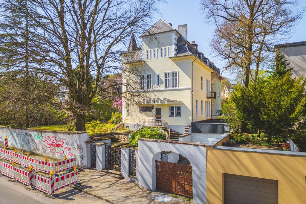 Immobilienangebot - Aachen - Wohnen - Denkmalgeschützte Villa einer ehemaligen Brauereifamilie in privilegierter Wohnlage