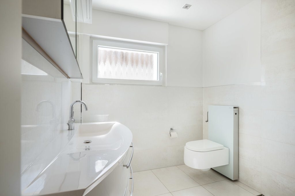 Immobilienangebot - Aachen - Wohnen - Freistehender Bungalow mit exklusiver Ausstattung und Außenpool