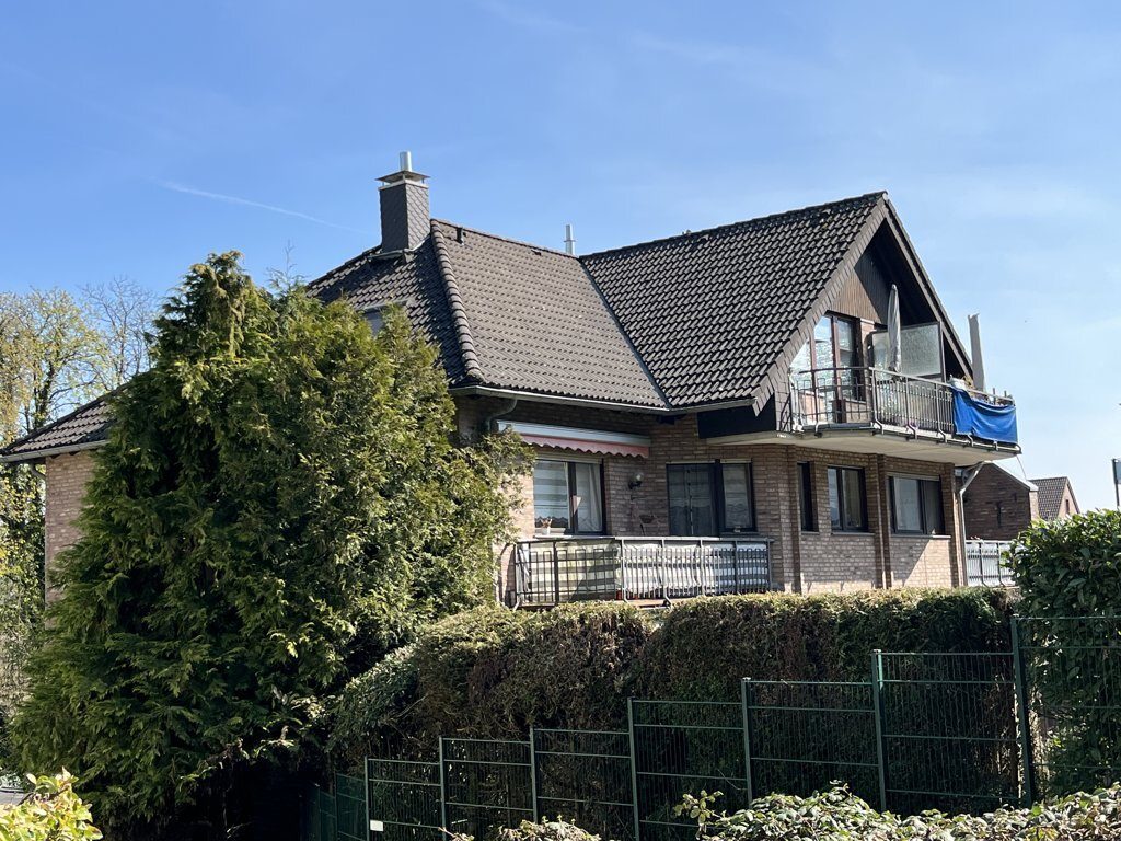 Immobilienangebot - Stolberg - Wohnen - Gepflegte 3-Zimmer-Eigentumswohnung mit Balkon und Garage