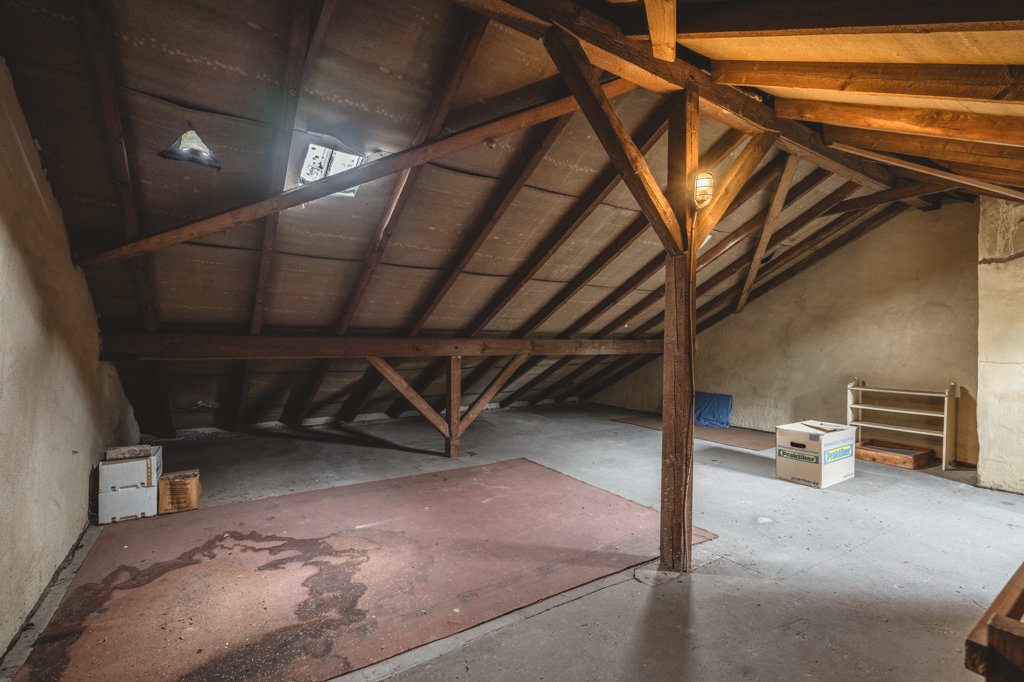 Immobilienangebot - Aachen - Wohnen - Ansprechendes Einfamilienhaus mit Garage und schönem Garten in Aachen Hanbruch