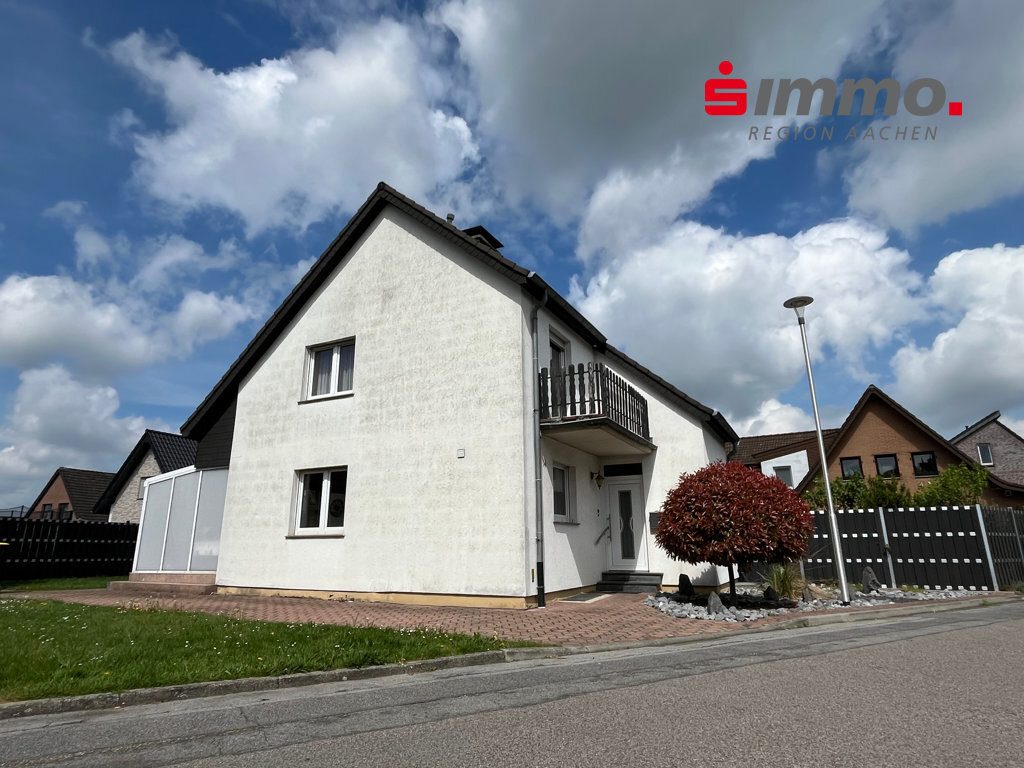 Immobilienangebot - Herzogenrath - Wohnen - Freistehendes Einfamilienhaus im beliebten Blumenviertel