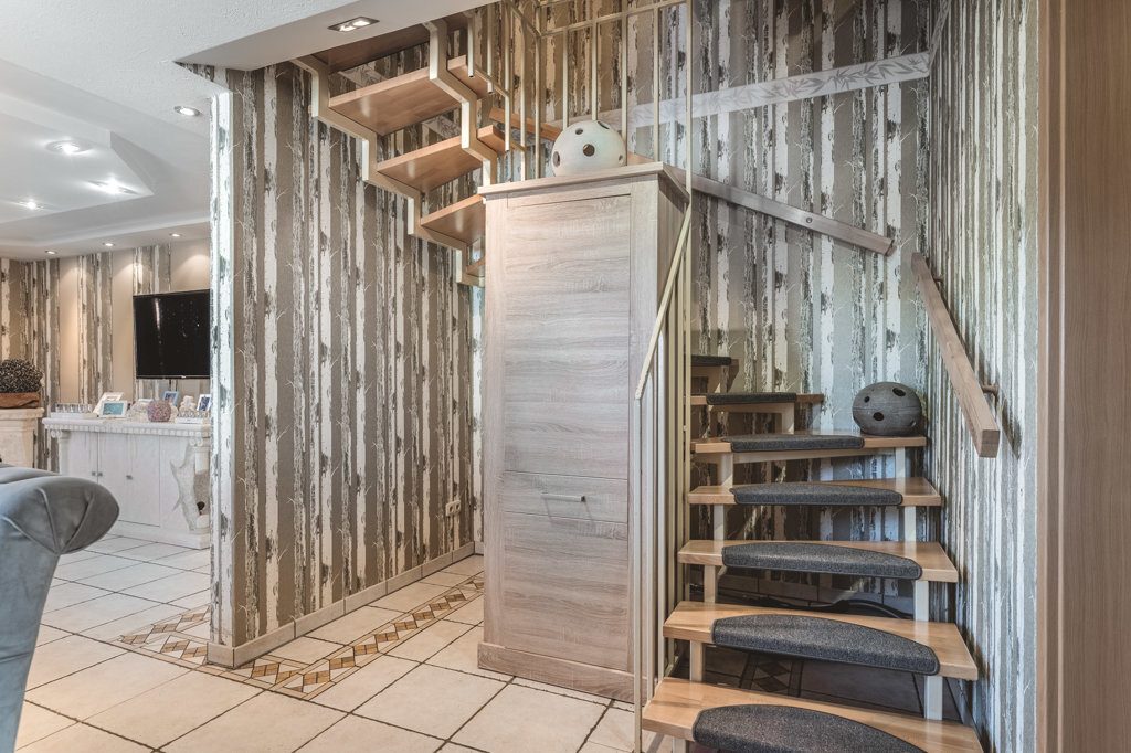 Immobilienangebot - Übach-Palenberg - Wohnen - Exklusives Einfamilienhaus mit Doppelgarage