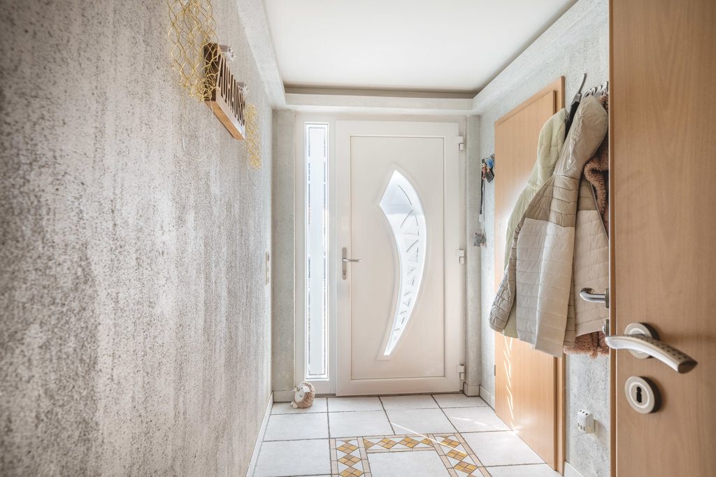 Immobilienangebot - Übach-Palenberg - Wohnen - Exklusives Einfamilienhaus mit Doppelgarage