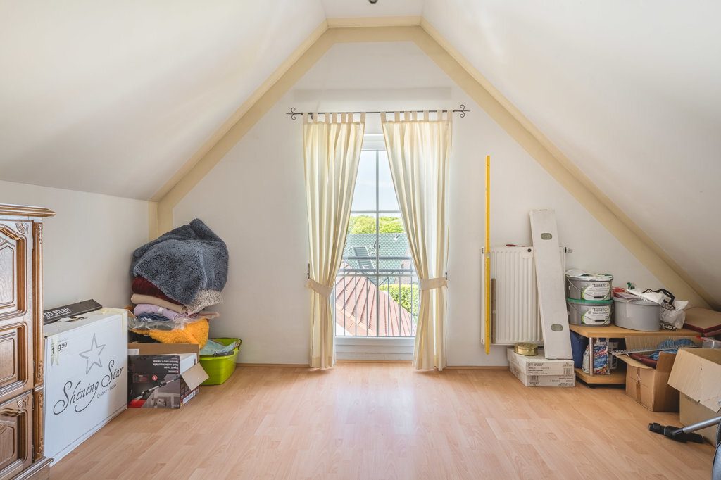 Immobilienangebot - Übach-Palenberg - Wohnen - Exklusives Einfamilienhaus mit Doppelgarage
