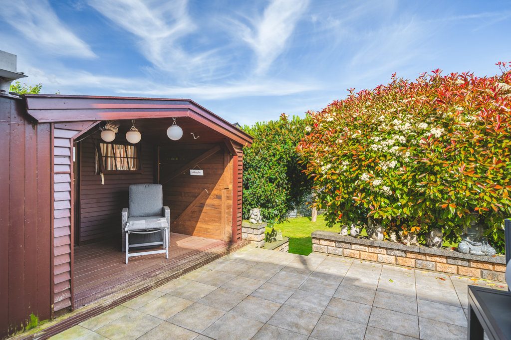 Immobilienangebot - Übach-Palenberg - Wohnen - Exklusives Einfamilienhaus mit Doppelgarage