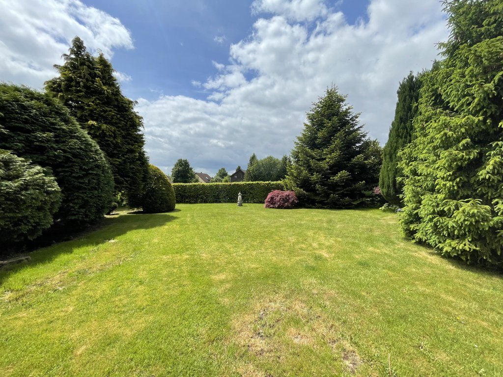 Immobilienangebot - Monschau - Wohnen - Freistehendes Einfamilienhaus mit tollem Garten