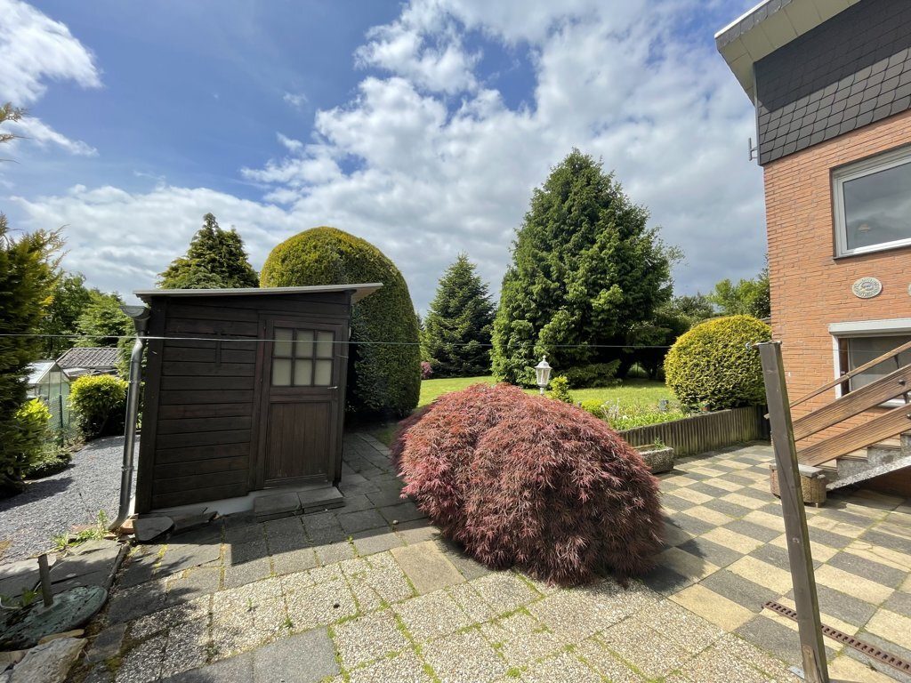 Immobilienangebot - Monschau - Wohnen - Freistehendes Einfamilienhaus mit tollem Garten