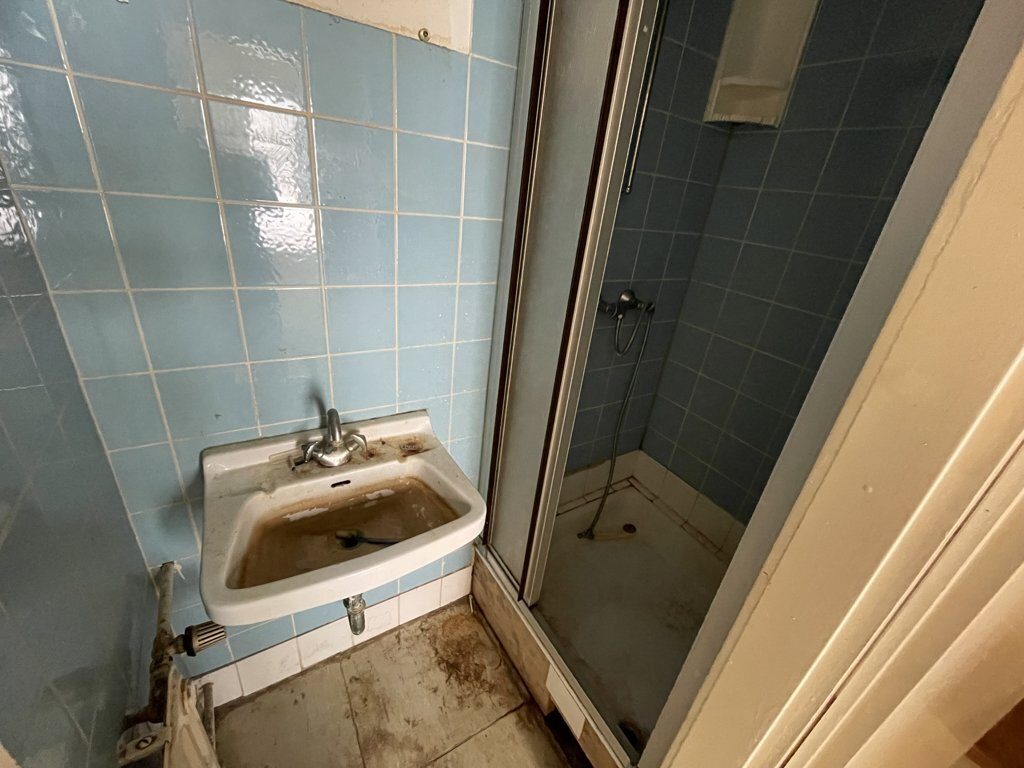 Immobilienangebot - Monschau - Wohnen - Sanierungsbedürftiges, denkmalgeschützes Wohnhaus mit kleiner Gewerbeeinheit