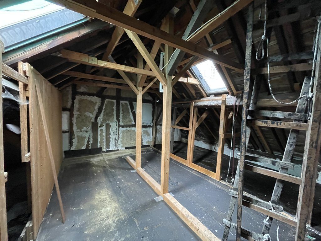 Immobilienangebot - Monschau - Wohnen - Sanierungsbedürftiges, denkmalgeschützes Wohnhaus mit kleiner Gewerbeeinheit