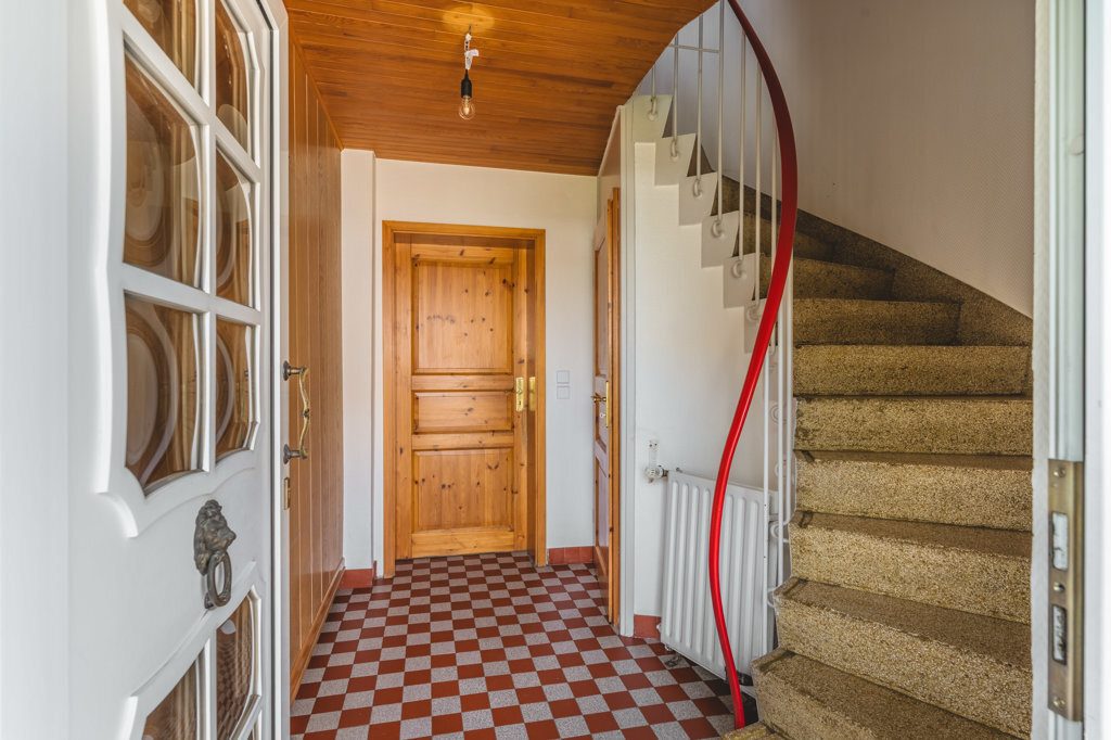 Immobilienangebot - Alsdorf - Wohnen - Blumenrath!
Doppelhaushälfte mit großem Garten als Ein- oder Zweifamilienhaus