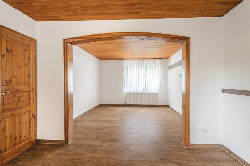 Immobilienangebot - Alsdorf - Wohnen - Blumenrath!
Doppelhaushälfte mit großem Garten als Ein- oder Zweifamilienhaus
