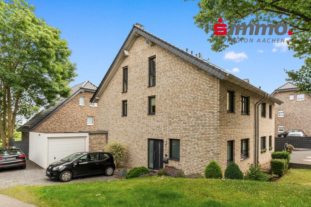 Immobilienangebot - Aachen - Wohnen - Energieeffizienz A inklusive!
Moderne Doppelhaushälfte mit gehobener Ausstattung in bevorzugter Lage
