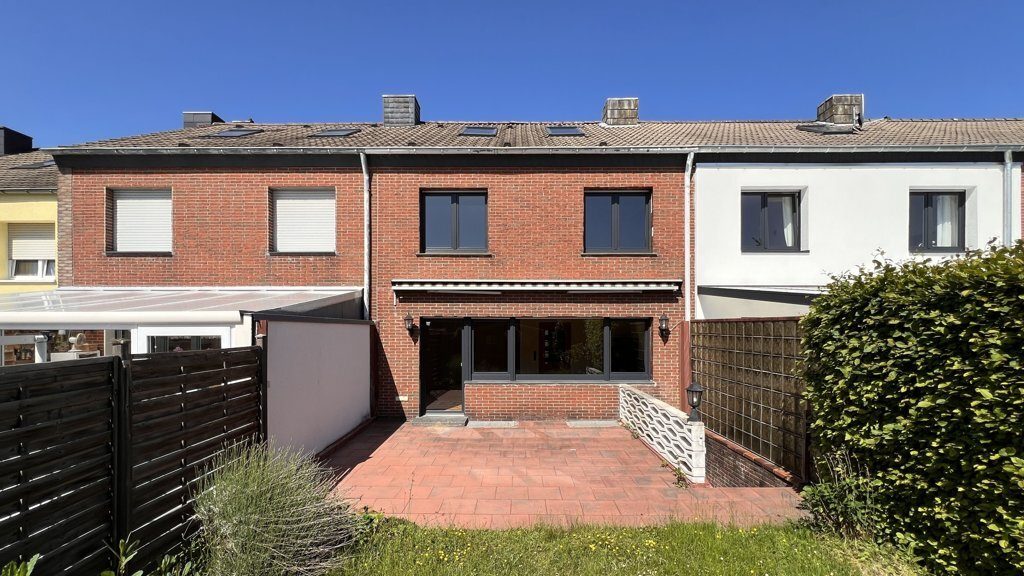 Immobilienangebot - Stolberg - Wohnen - Solides Einfamilienhaus in guter Wohnlage
