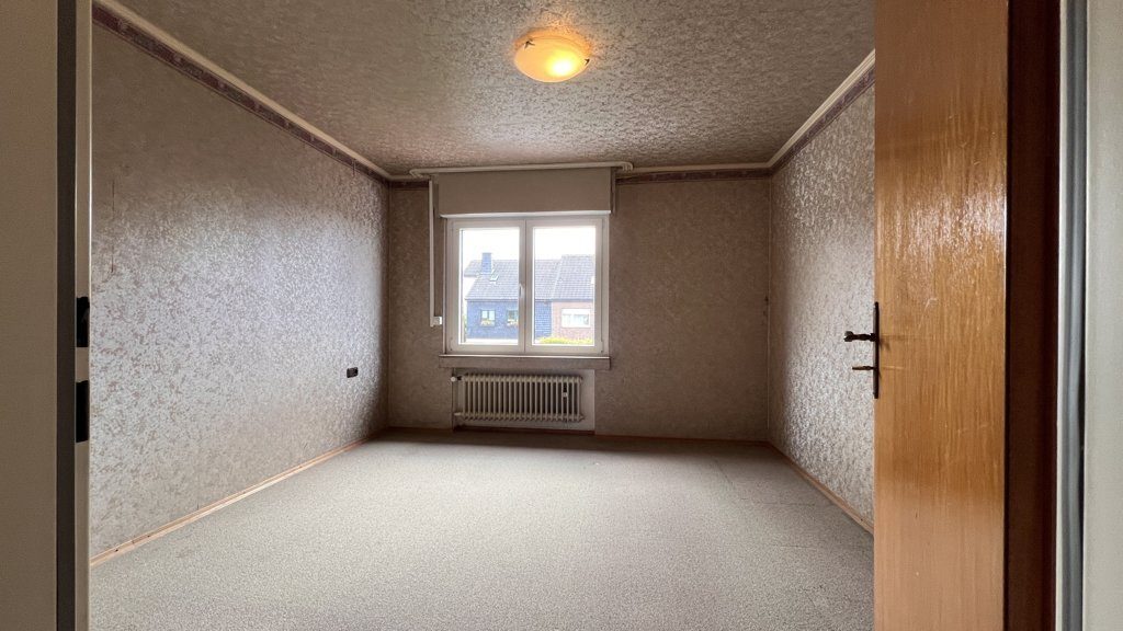 Immobilienangebot - Stolberg - Wohnen - Solides Einfamilienhaus in guter Wohnlage