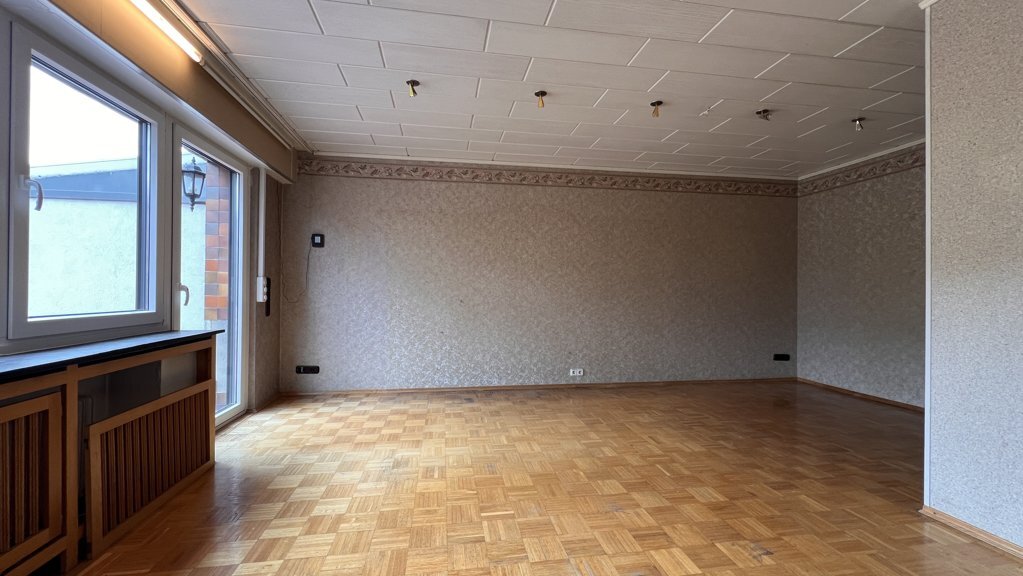 Immobilienangebot - Stolberg - Wohnen - Solides Einfamilienhaus in guter Wohnlage
