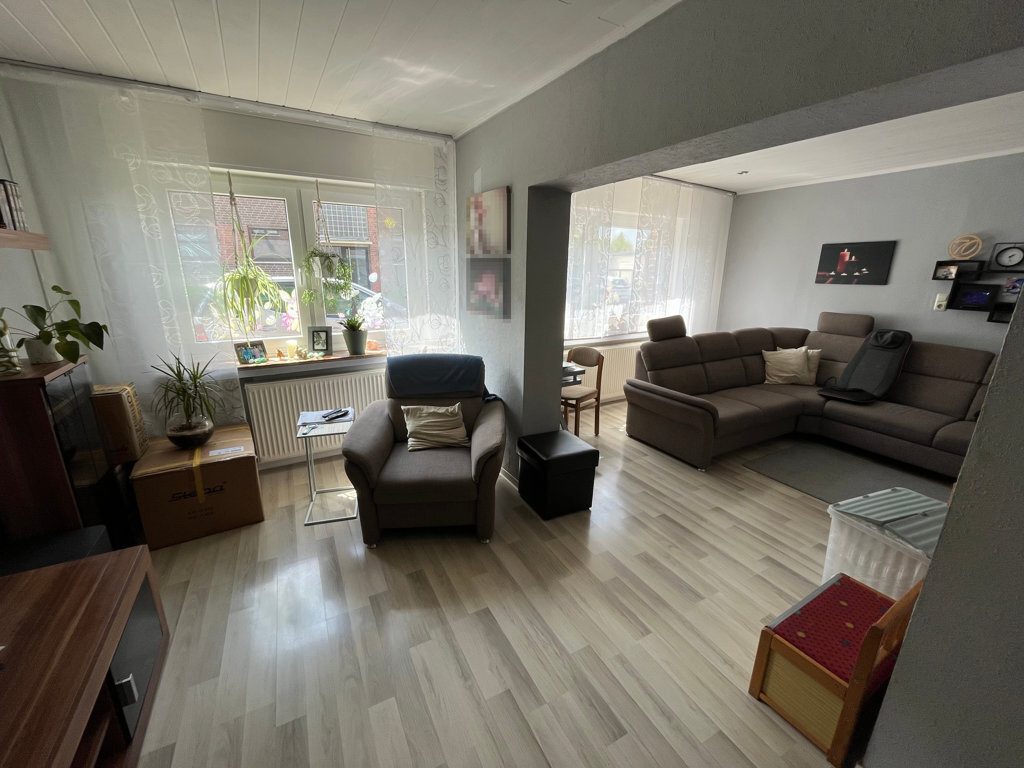 Immobilienangebot - Baesweiler - Wohnen - Renoviertes Einfamilienhaus in ruhiger Seitenstraße