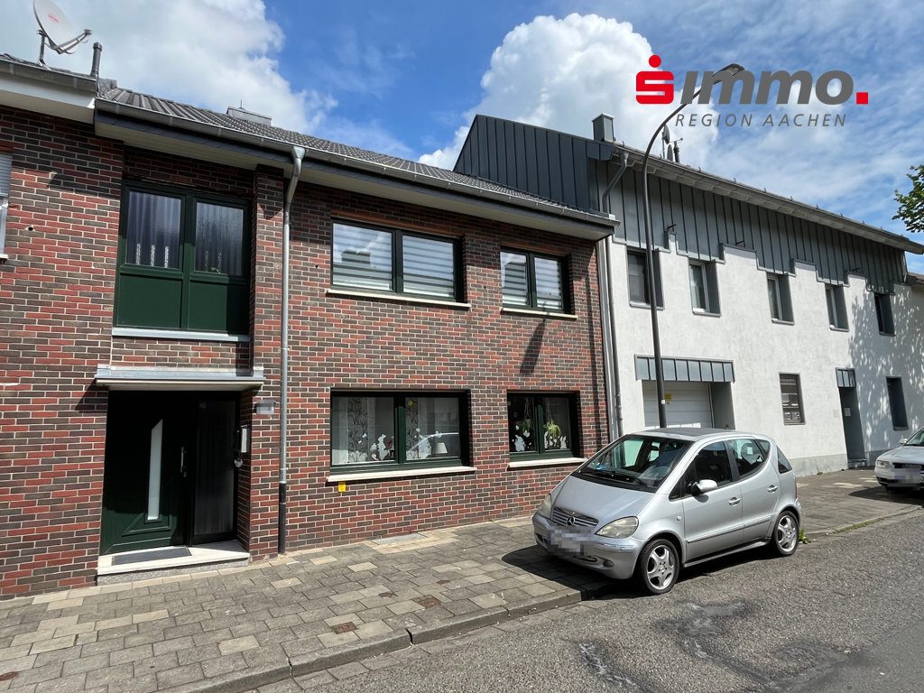Immobilienangebot - Baesweiler - Wohnen - Renoviertes Einfamilienhaus in ruhiger Seitenstraße