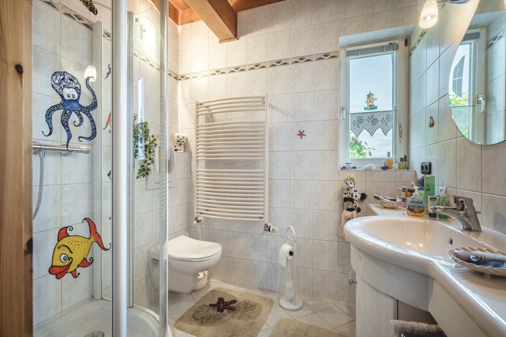 Immobilienangebot - Monschau - Wohnen - Klein aber fein!
Freistehendes Einfamilienhaus mit sonnigem
Grundstück in ruhiger und idyllischer Lage