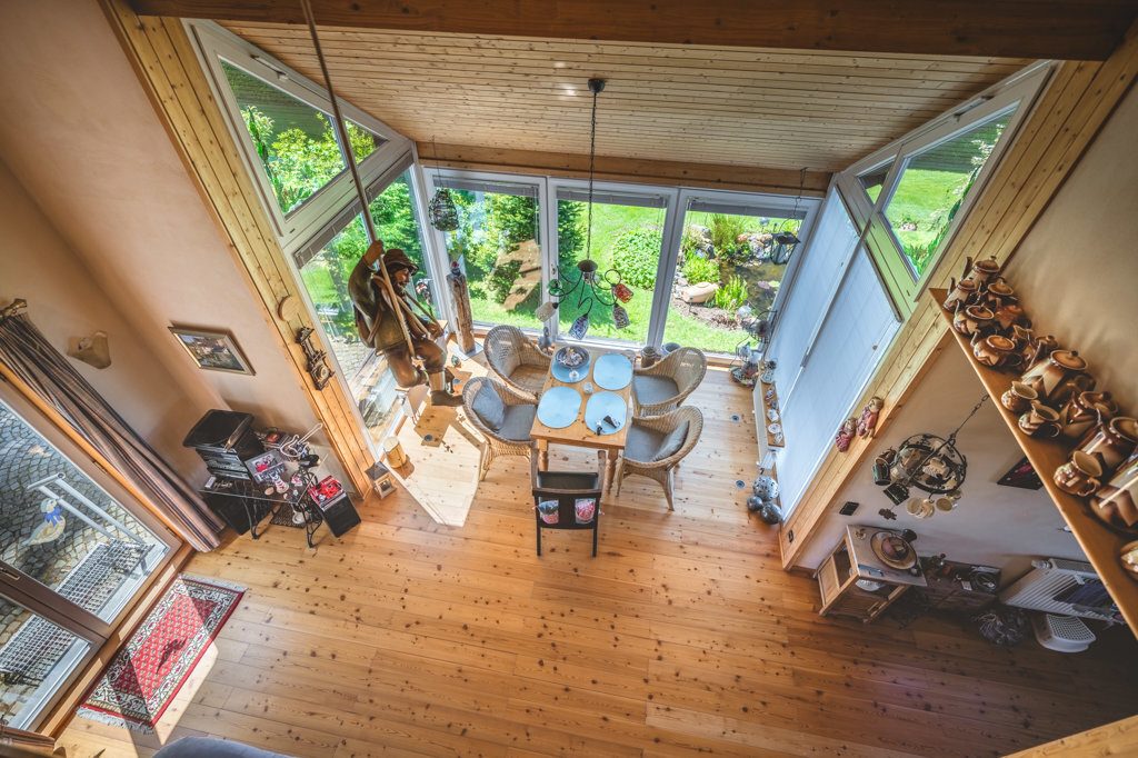 Immobilienangebot - Monschau - Wohnen - Klein aber fein!
Freistehendes Einfamilienhaus mit sonnigem
Grundstück in ruhiger und idyllischer Lage