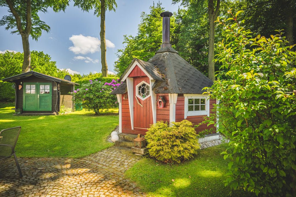 Immobilienangebot - Monschau - Wohnen - Klein aber fein!
Freistehendes Einfamilienhaus mit sonnigem
Grundstück in ruhiger und idyllischer Lage