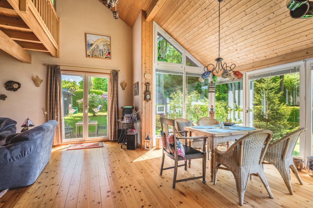 Immobilienangebot - Monschau - Wohnen - Klein aber fein!
Freistehendes Einfamilienhaus mit sonnigem
Grundstück in ruhiger und idyllischer Lage