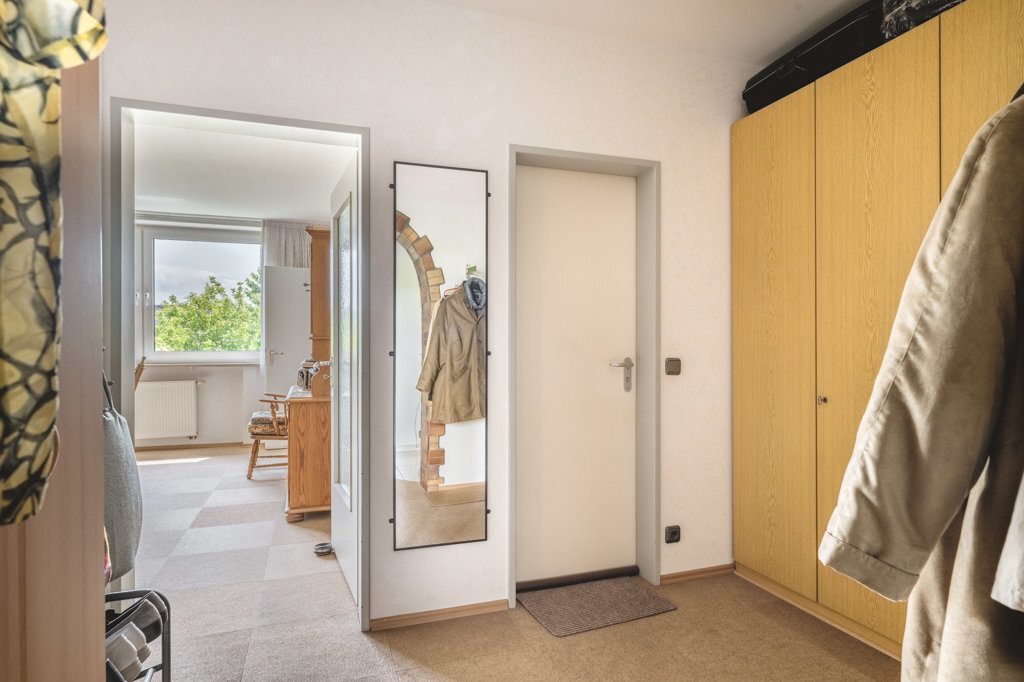 Immobilienangebot - Würselen - Wohnen - Großzügig zugeschnittene 4-Zimmerwohnung mit 2 Bädern und separater Garage Nähe Rhein-Maas-Klinikum