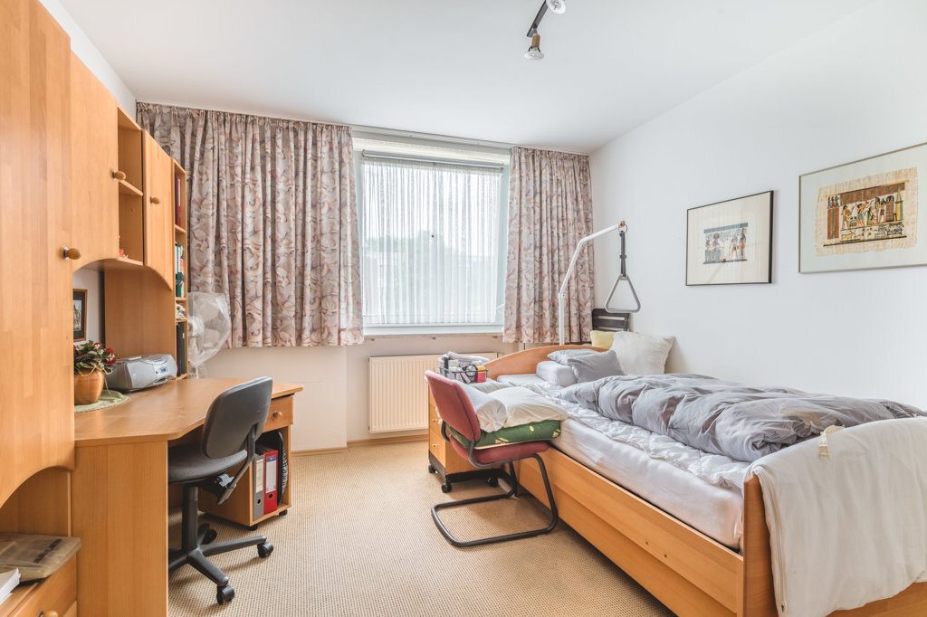 Immobilienangebot - Würselen - Wohnen - Großzügig zugeschnittene 4-Zimmerwohnung mit 2 Bädern und separater Garage Nähe Rhein-Maas-Klinikum