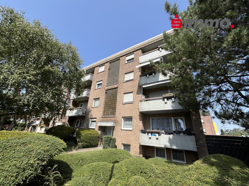 Immobilienangebot - Herzogenrath - Renditehäuser - Grundsolide Kapitalanlage mit 9 Wohnungen, 5 Garagen und Stellplätzen