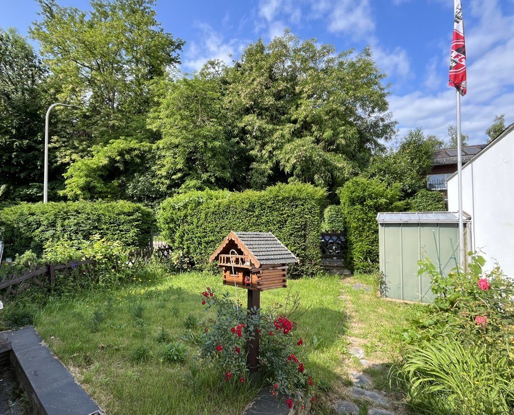 Immobilienangebot - Würselen - Wohnen - Ansprechendes Zweifamilienhaus mit Garage und Garten in Elchenrath