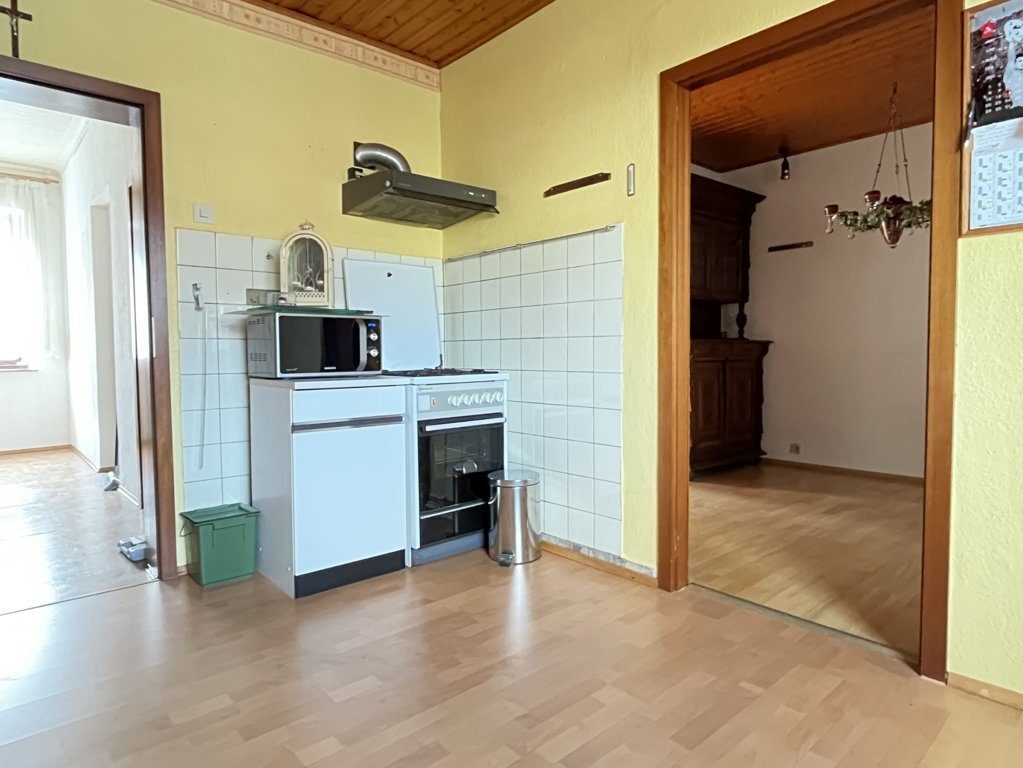 Immobilienangebot - Würselen - Wohnen - Ansprechendes Zweifamilienhaus mit Garage und Garten in Elchenrath