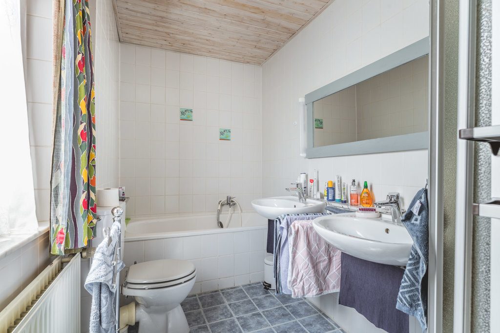 Immobilienangebot - Monschau-Kalterherberg - Wohnen - Freistehendes Einfamilienhaus mit traumhaftem Grundstück und Weitblick