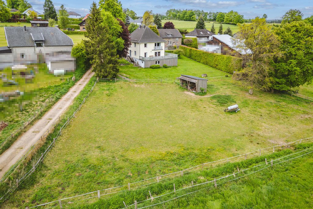Immobilienangebot - Monschau-Kalterherberg - Wohnen - Freistehendes Einfamilienhaus mit traumhaftem Grundstück und Weitblick