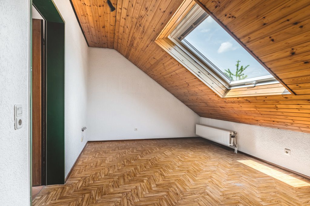 Immobilienangebot - Aachen - Wohnen - Seltene Gelegenheit!
Gepflegtes Einfamilienhaus mit sonnigem
Garten und Garage in der Aachener Soers