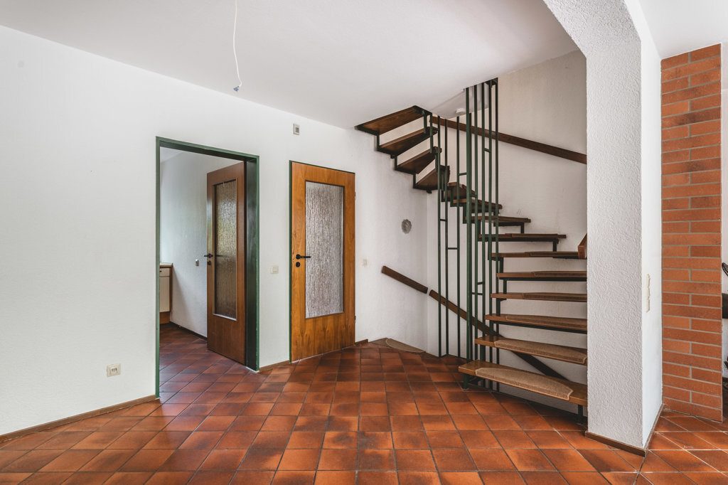 Immobilienangebot - Aachen - Wohnen - Seltene Gelegenheit!
Gepflegtes Einfamilienhaus mit sonnigem
Garten und Garage in der Aachener Soers