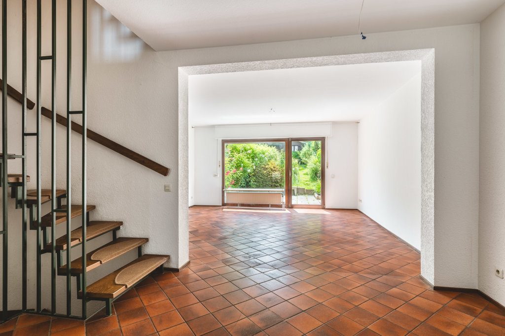 Immobilienangebot - Aachen - Wohnen - Seltene Gelegenheit!
Gepflegtes Einfamilienhaus mit sonnigem
Garten und Garage in der Aachener Soers
