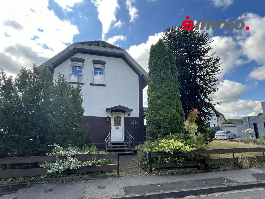 Immobilienangebot - Alsdorf - Wohnen - Renovierungsbedürftiges Einfamilienhaus mit Garage