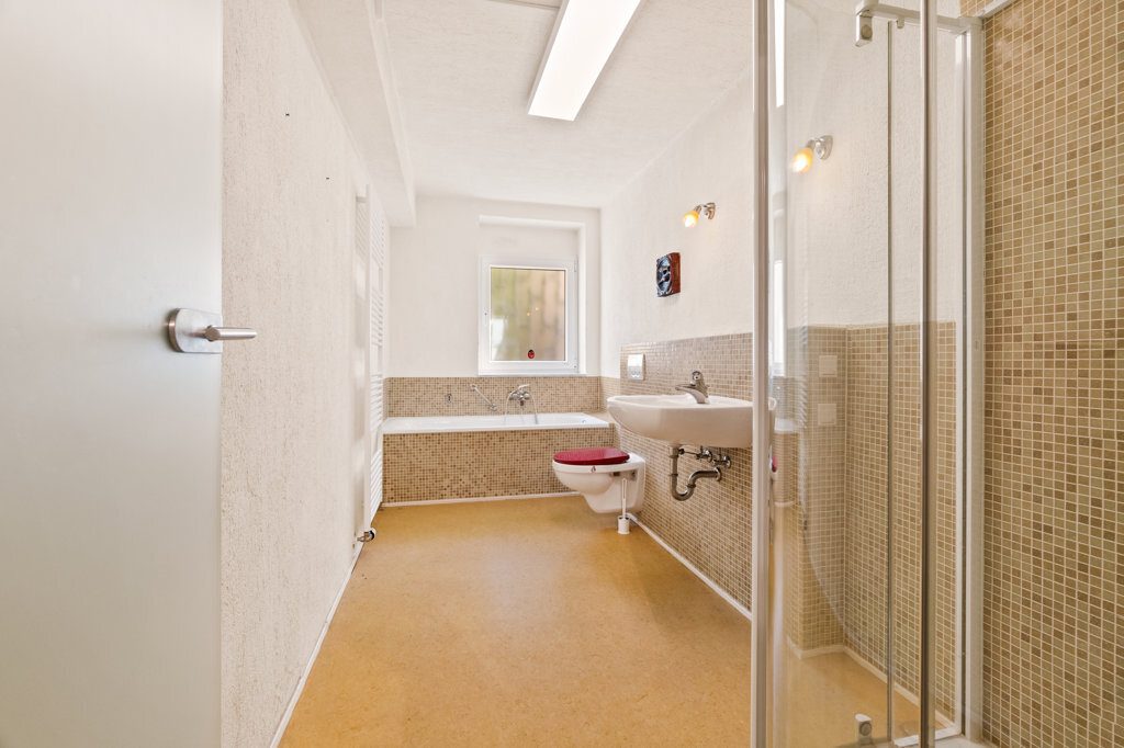 Immobilienangebot - Aachen - Wohnen - Modernisiertes Einfamilienhaus
mit sonnigem Garten im Südviertel!