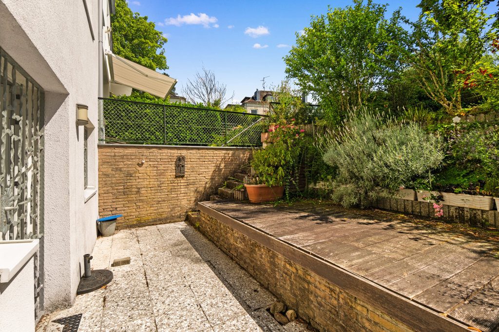 Immobilienangebot - Aachen - Wohnen - Modernisiertes Einfamilienhaus
mit sonnigem Garten im Südviertel!