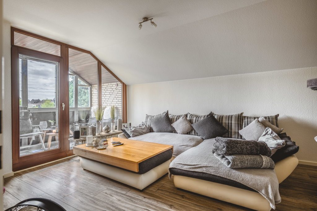 Immobilienangebot - Herzogenrath - Wohnen - Wohnpark Wilsberg!
Energetisch aufwendig modernisiertes Zweifamilienhaus als solide Kapitalanlage