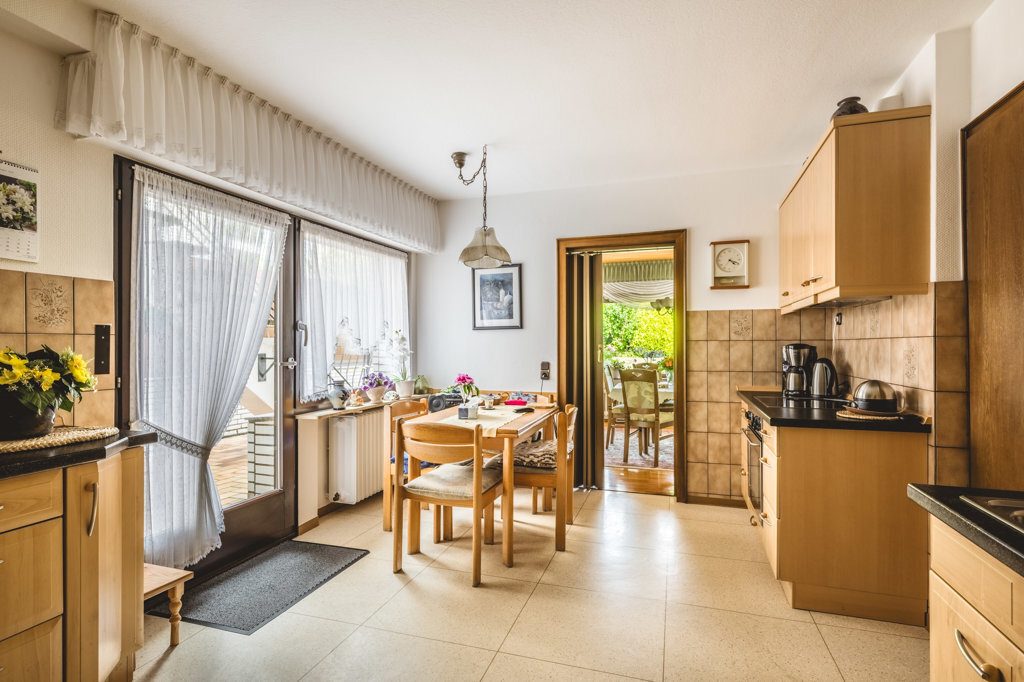 Immobilienangebot - Aachen - Wohnen - Attraktives Einfamilienhaus im Bungalowstil
mit Garage und sonnigem Grundstück