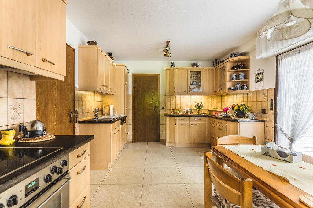 Immobilienangebot - Aachen - Wohnen - Attraktives Einfamilienhaus im Bungalowstil
mit Garage und sonnigem Grundstück