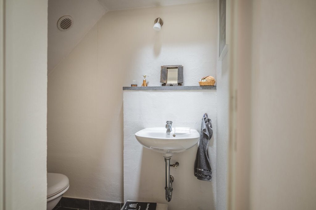 Immobilienangebot - Monschau - Wohnen - Top gepflegtes Landhaus mit Tandemgarage auf weitläufigem Grundstück